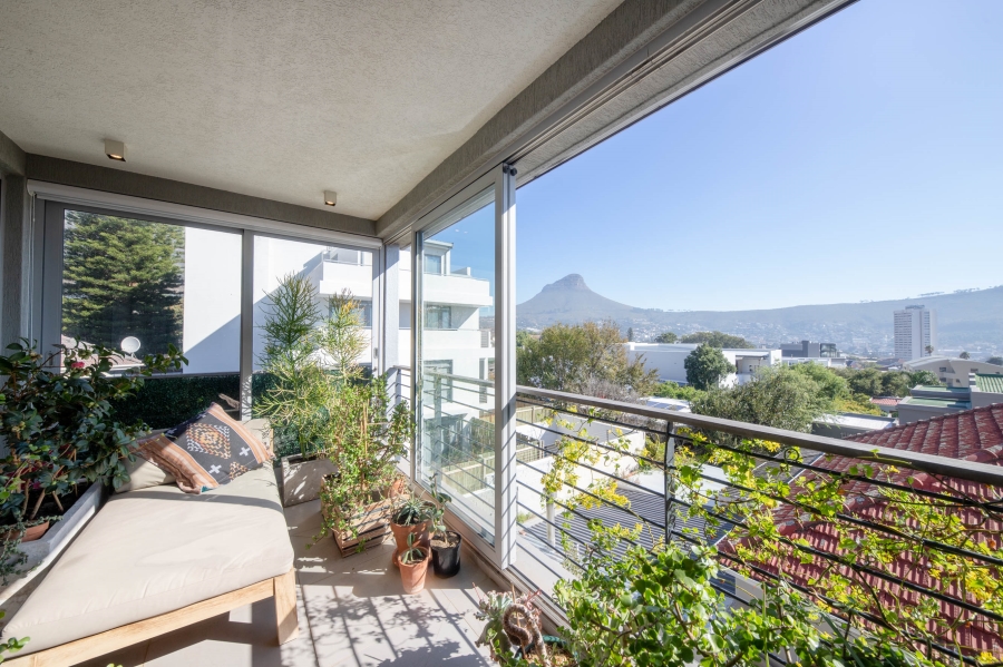 To Let 2 Bedroom Property for Rent in Vredehoek Western Cape